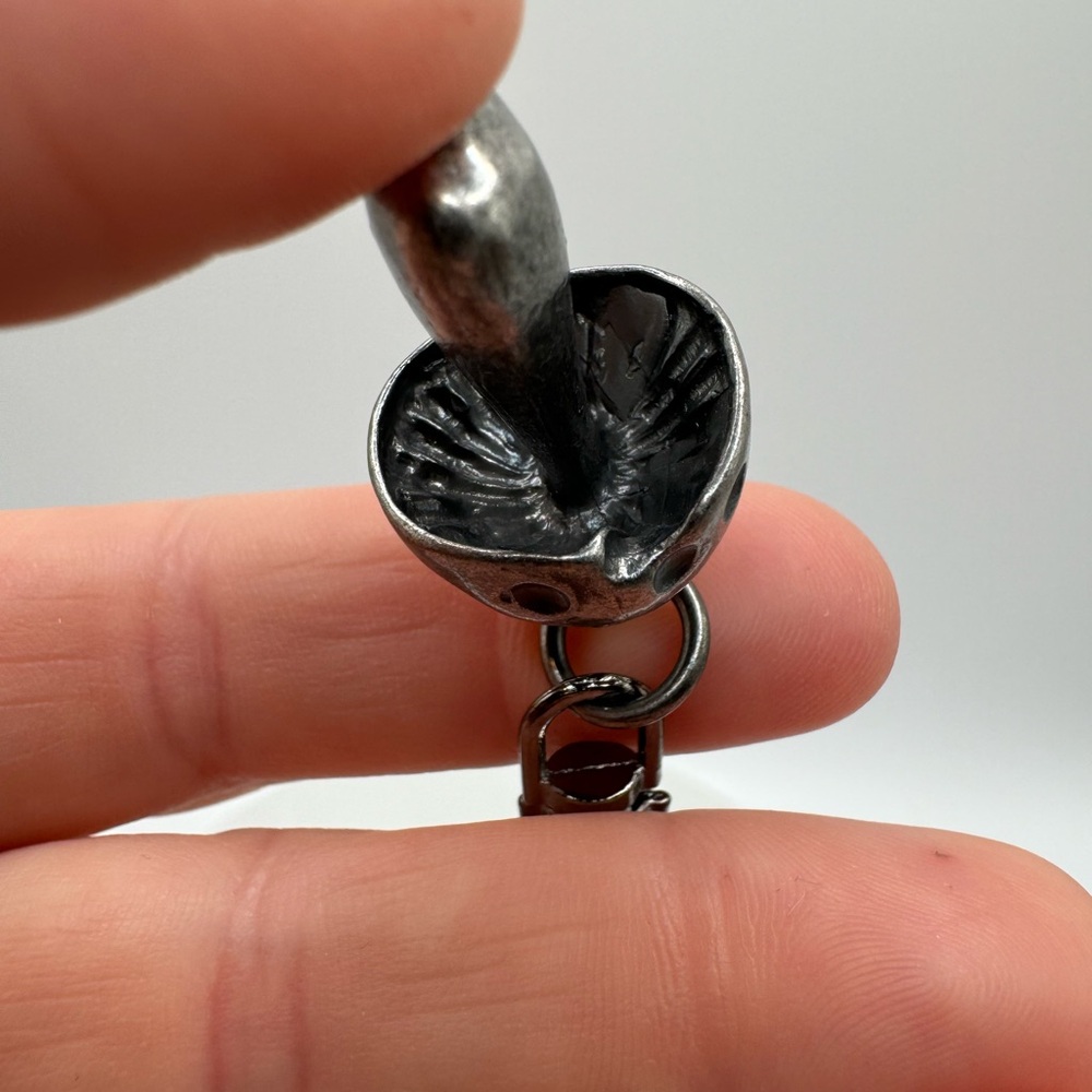 2/$20 Detailed Mushroom Keychain Vintage Style - Picture 6 of 9